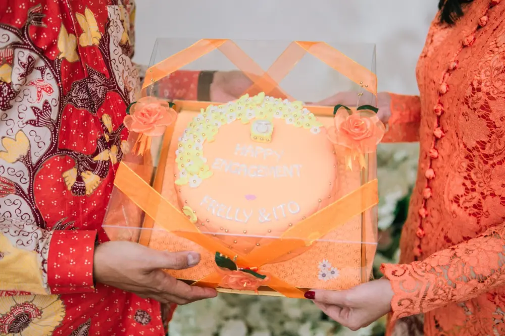 Bingkisan Perpisahan Kantor yang Berkesan dengan Kue Kering